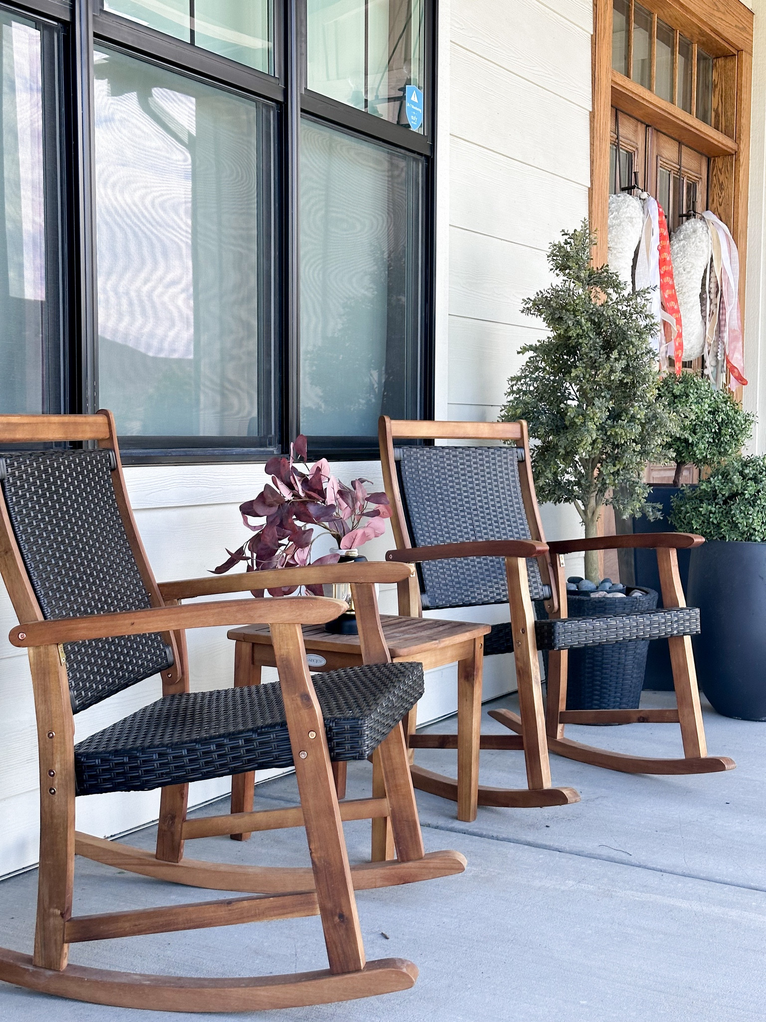 Fall front porch decor 

#startathomedecor #busymomlife #amazonhome #amazonfind#LTKFind

#LTKSeasonal #LTKhome