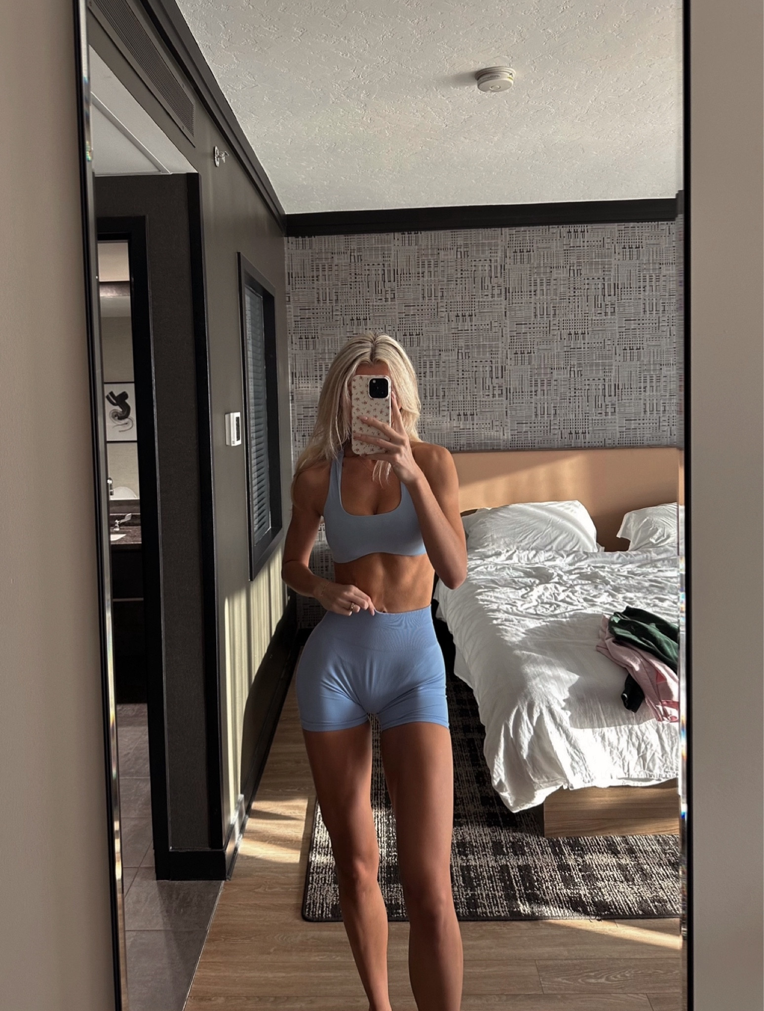 gym fit💪🏻🩵 

#LTKFitness #LTKActive #LTKFindsUnder50