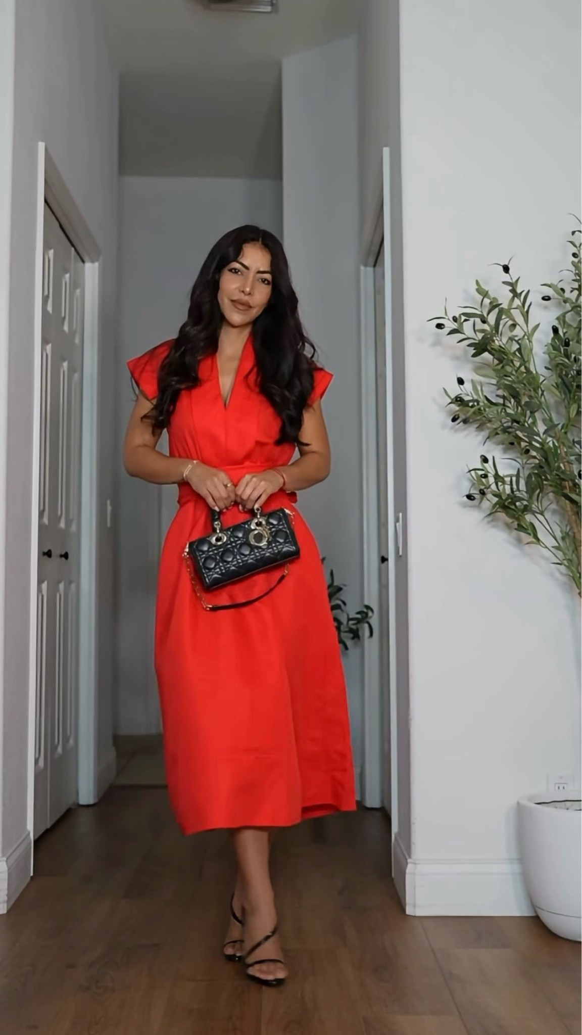 This red dress is stunning!! ♥️

I’m wearing a size xs in this linen midi dress from Zara! Sharing more from my Zara haul below!


Zara outfits, Zara try on, linen dress, date night outfit ideas, red midi dress

#LTKSeasonal #LTKSaleAlert #LTKootd