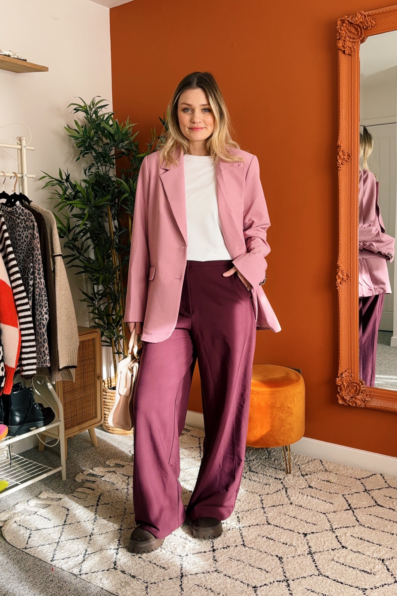 I’m a UK 10/12, 5’6”…

I’m wearing;
Blazer - 12 (oversized fit)
Trousers - 10 (come up long) 
Lips - Bare Minerals, Romance 
Bag - Old Ted Baker 

#LTKuk #LTKworkwear