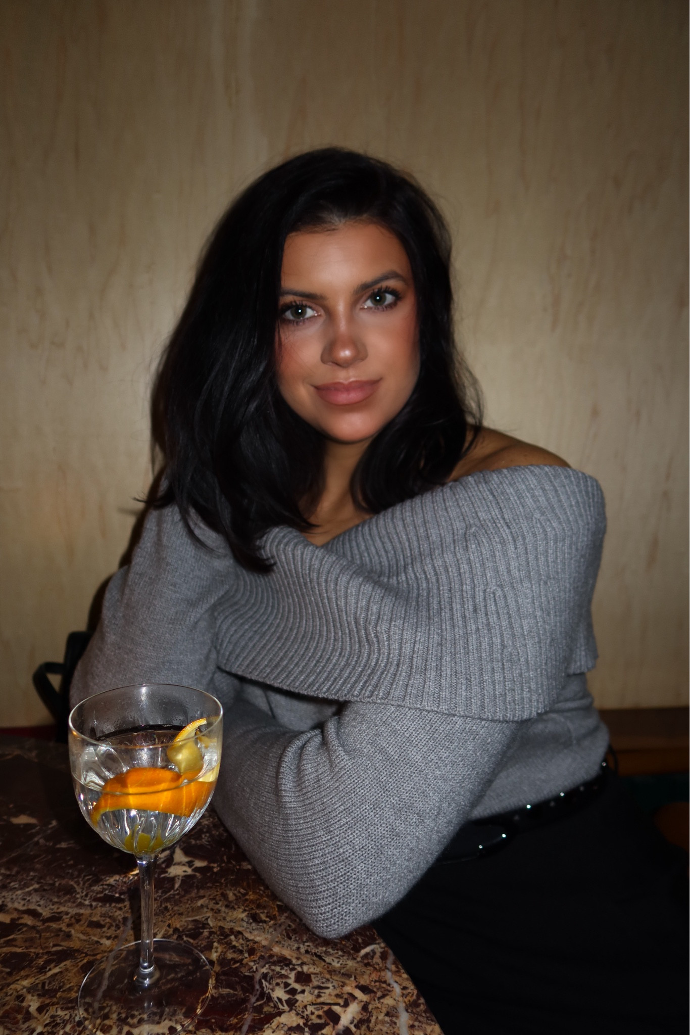 Off the shoulder top! Perfect closet staple. I sized up 2! 

#LTKSaleAlert #LTKFindsUnder50 #LTKStyleTip