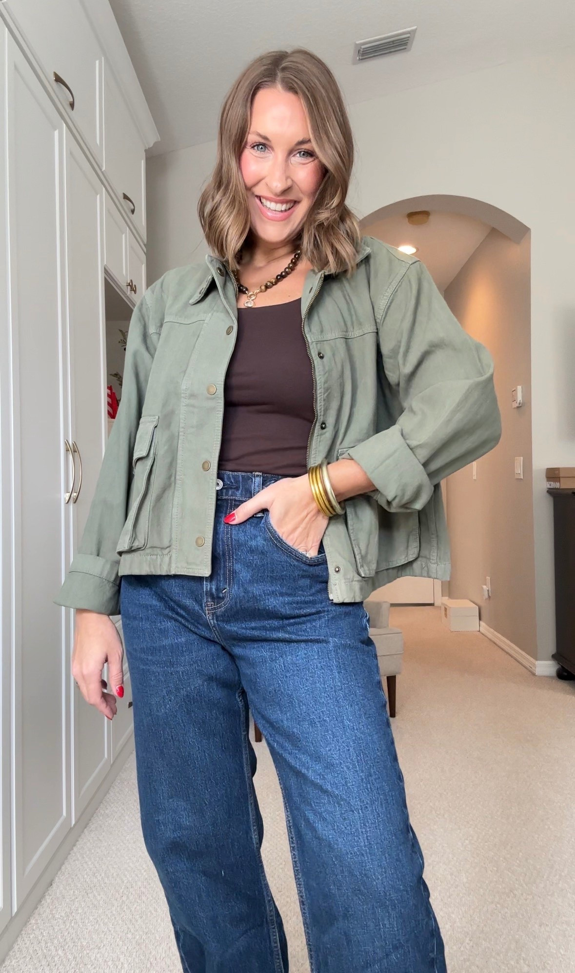 Love this utility jacket for fall- easy layering piece that isn’t too hot but can go over a sweater 🍁