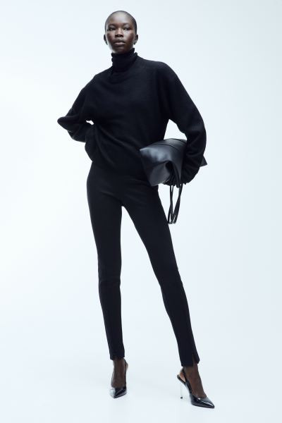 2 | H&M (UK, MY, IN, SG, PH, TW, HK)