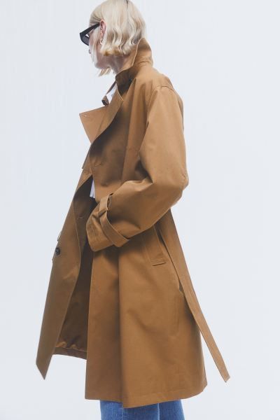 Double-breasted trenchcoat | Brown Coat Coats | Spring Capsule Wardrobe | Spring Outfits 2023 | H&M (US + CA)