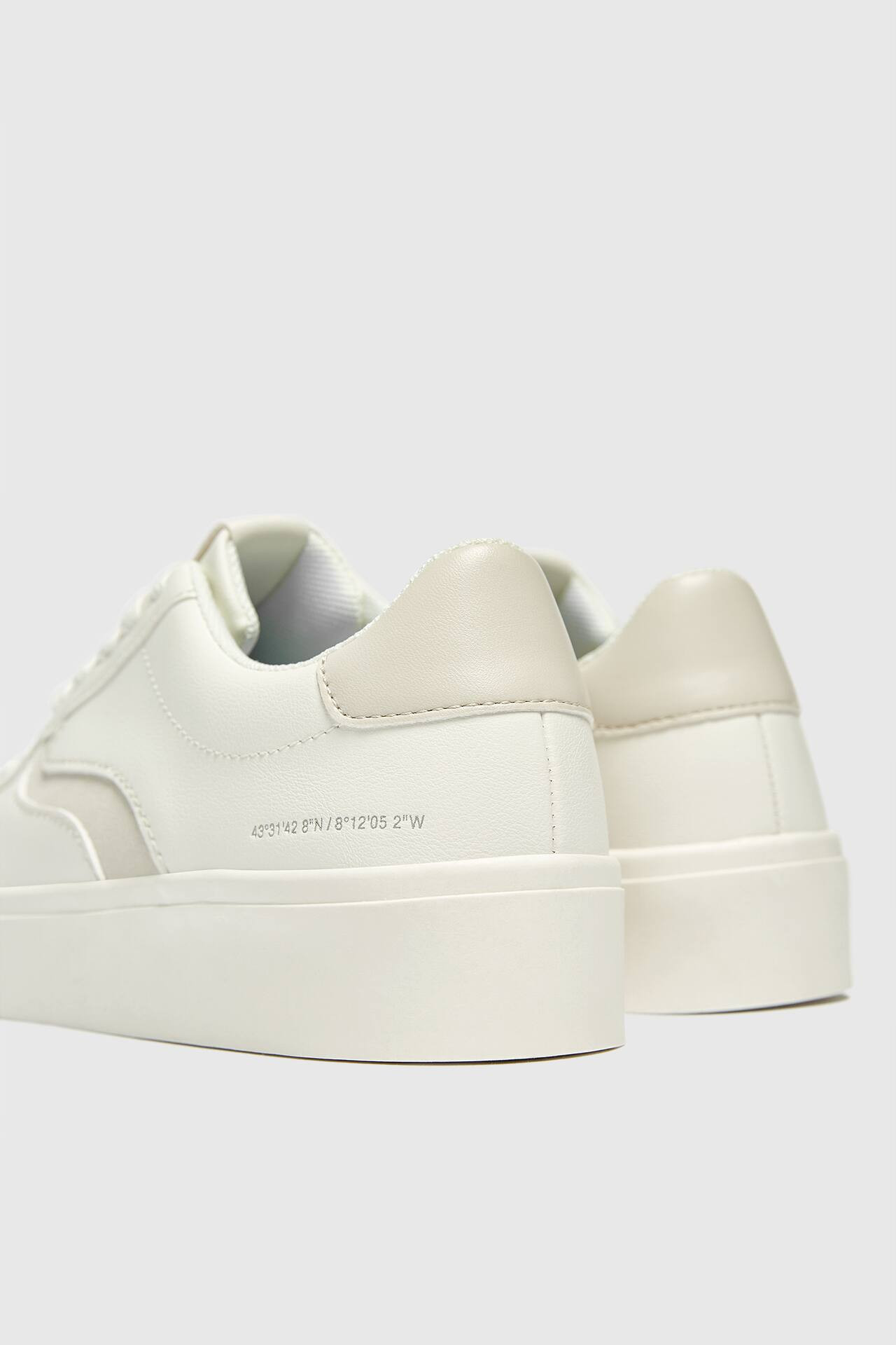 Casual contrast trainers | PULL and BEAR UK