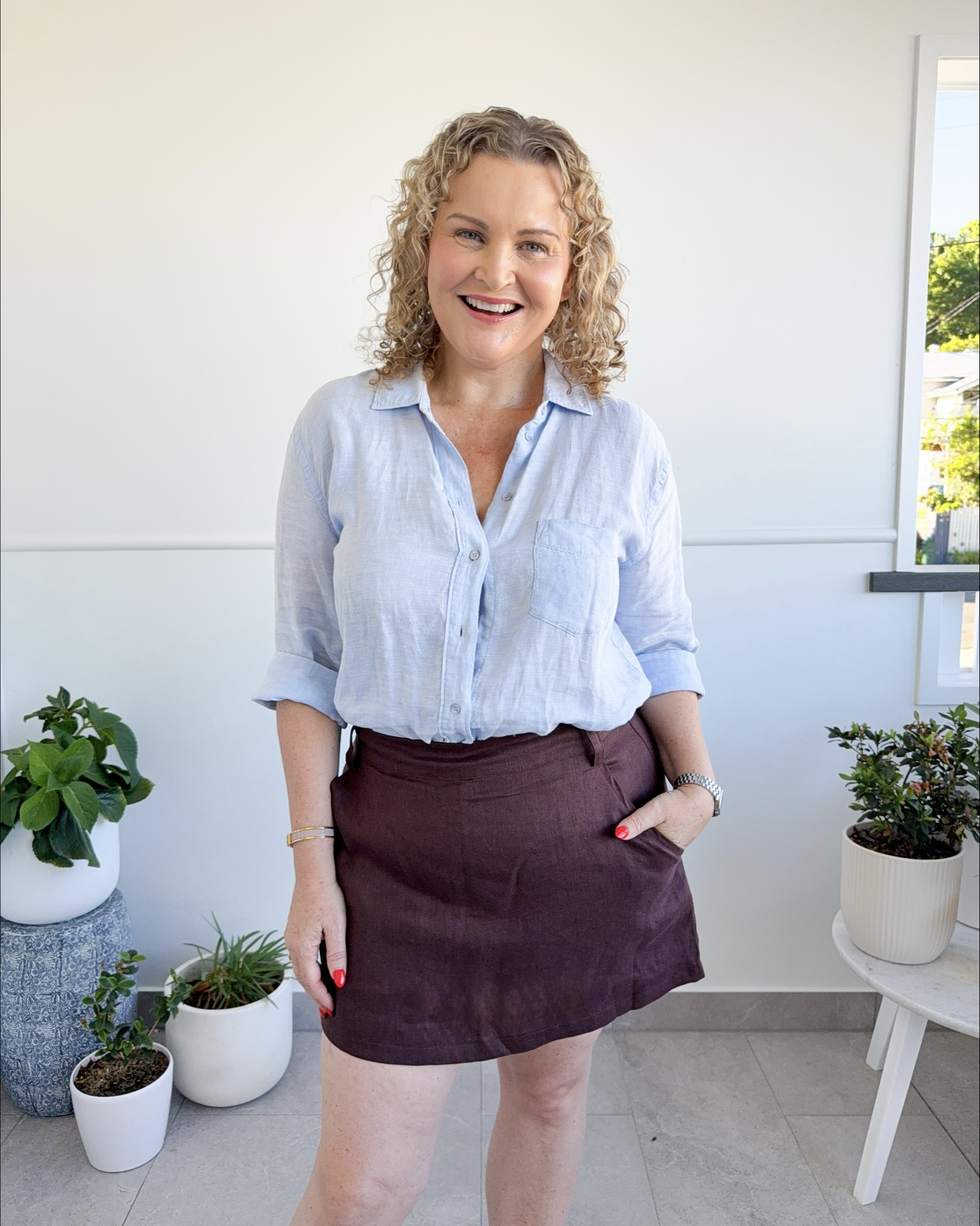 In my (un-ironed) skort era 🤎

I’m wearing a size 14 in the skort & size 12 in the linen shirt. Both pieces + the slides are linked below for you. Other colour options available for all three items. 



#LTKsummer #LTKshoes #LTKover50style