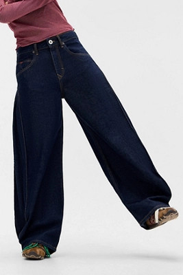 BDG Jaya Plissee-Jeans | Urban Outfitters DE