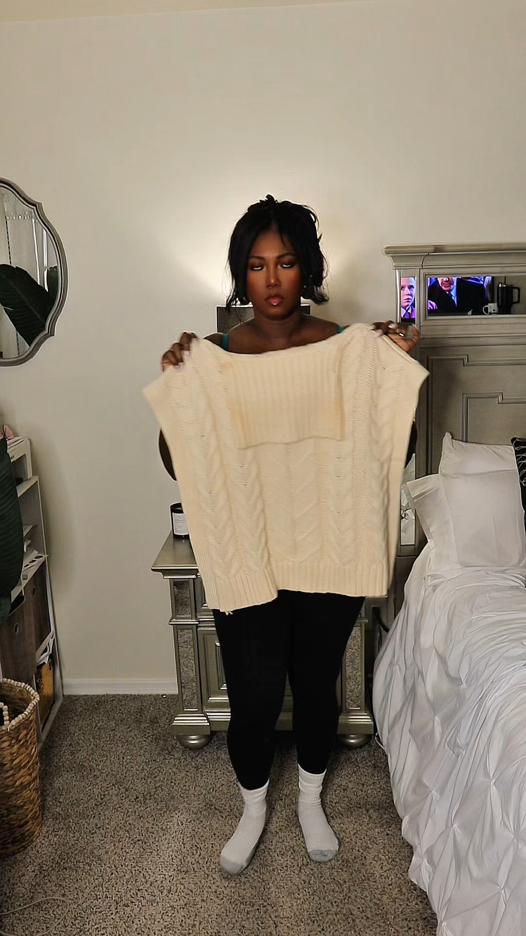 Some days a great pair of leggings styled right is all. You need! 
#midsizefashion #ootd #winterinspo #styleinspo #everydaywear 

#LTKdayinmylife #LTKgrwm #LTKOver40