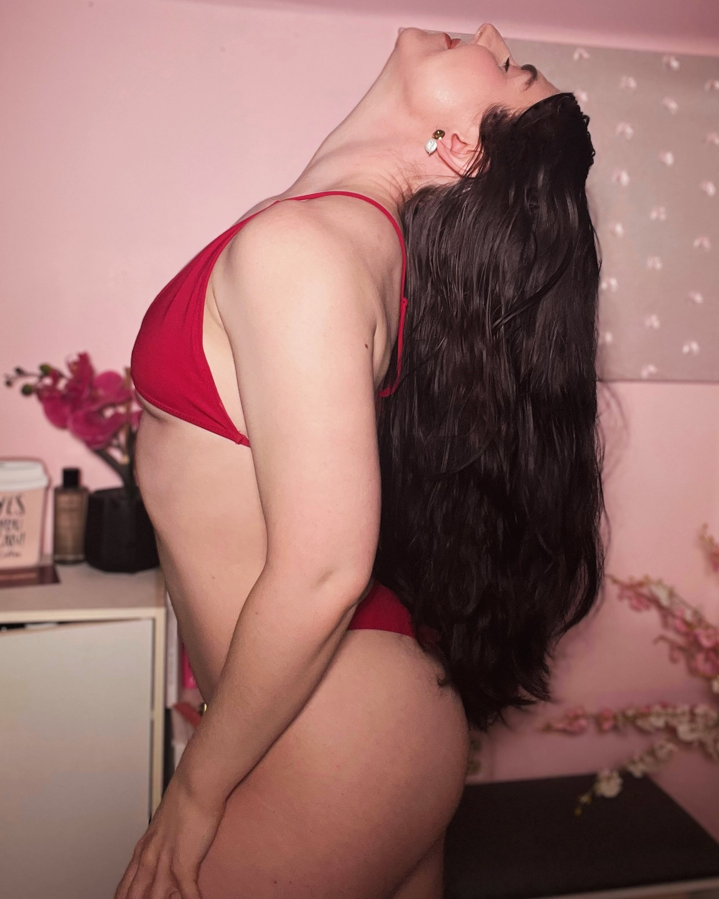 for the girlies who love a barely-there bikini 💖 10/10 recommend shopping this bikini IN EVERY COLOR possible! 

✨ shop this bikini via my LTK shop: banannie or my victoria’s secret storefront- links in my bio 

#TheBanannieDiaries #TheBanannieDiariesByAnnie #bikinisofinstagram #tropicofc #barelythere #candiceswanepoel #bikiniseason #victoriassecret #vsangel #vsangels #candice #victoriassecretangel #bikinishopping #vacaystyleinspo