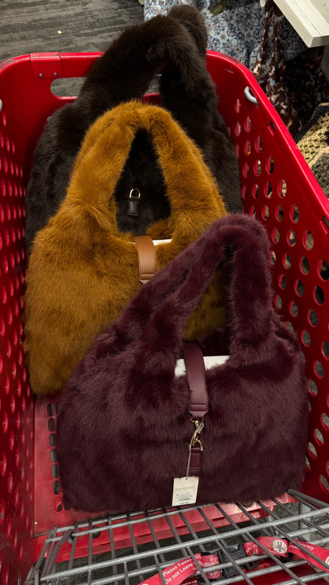 These faux fur bags are so cute 😍
#targetfinds #target