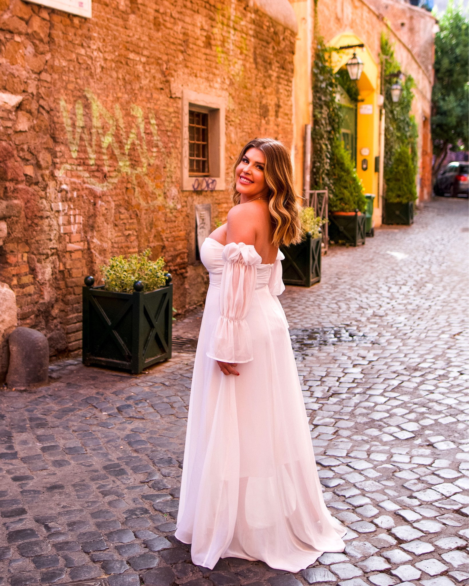 White dress 

#LTKeurope #LTKwedding #LTKunder100
