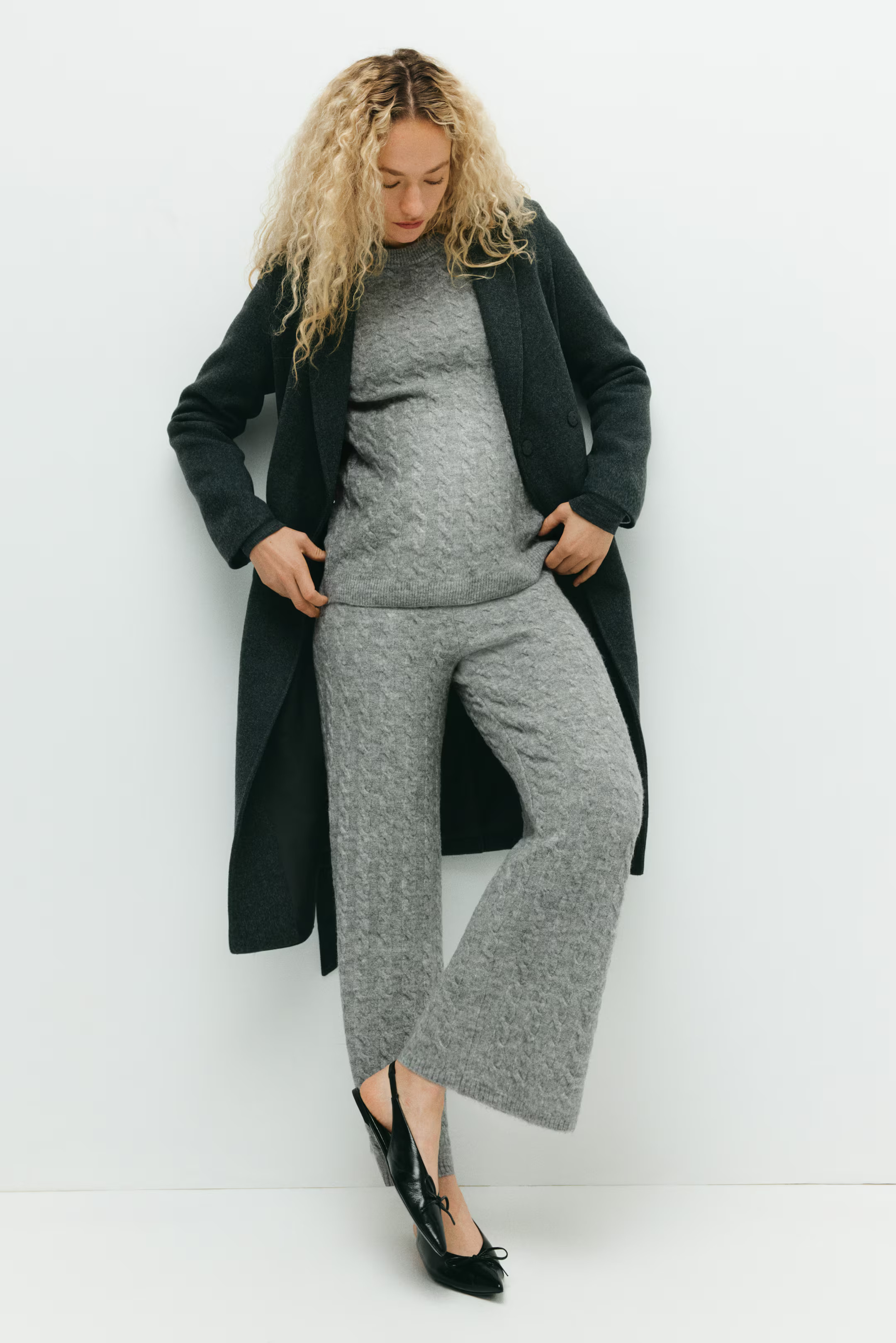 MAMA Cable-knit trousers | H&M (UK, MY, IN, SG, PH, TW, HK)