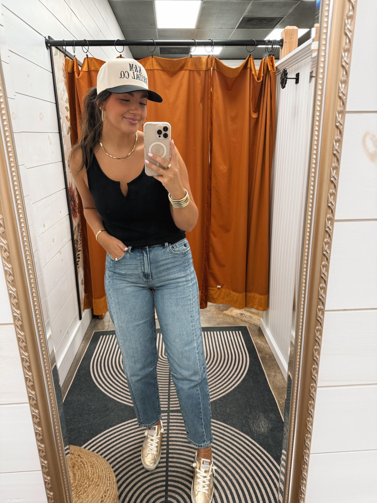 Easy outfit for a Friday! 