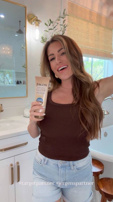 #ad Lazy girl hack to get get and keep your summer glow: replace your daily moisturizer with @jergensus Natural Glow Firming Moisturizer. It is easy to apply, streak free and gives you a gorgeous sunkissed flawless look. It is buildable and comes in 2 shades for your most natural looking tan! Purchase yours @Target. #TargetPartner #JergensPartner #Target


#LTKbeauty