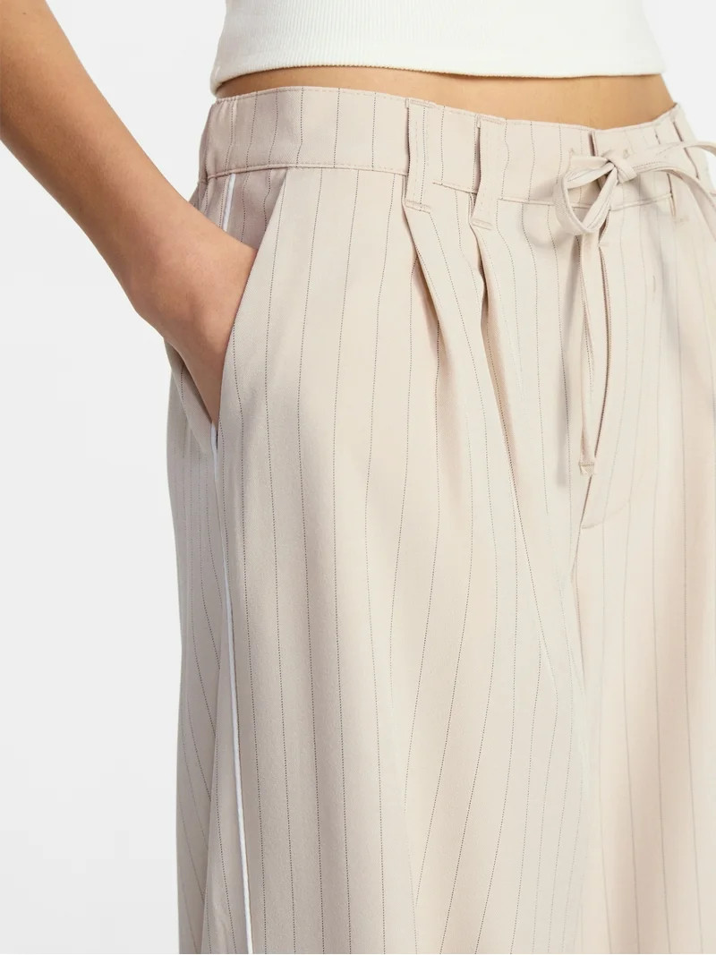 No Boundaries Pleated Trousers with Piping, 30" Inseam, Women's XXS-XXL | Walmart (US)