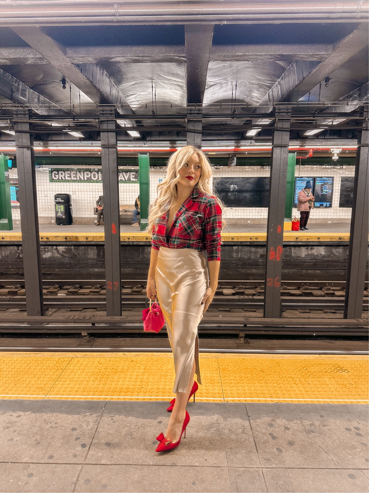 Holiday outfit Christmas party ideas 

#LTKfindsunder100 #LTKHoliday #LTKGiftGuide