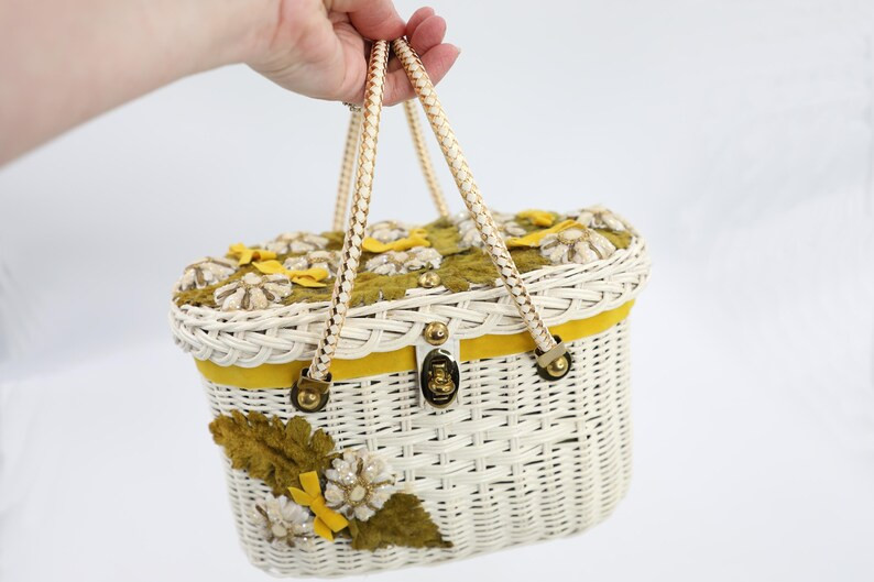 Midas of Miami Embellished Basket Bag - 1950s Wicker Purse - Vintage Flower Handbag - Etsy | Etsy (US)