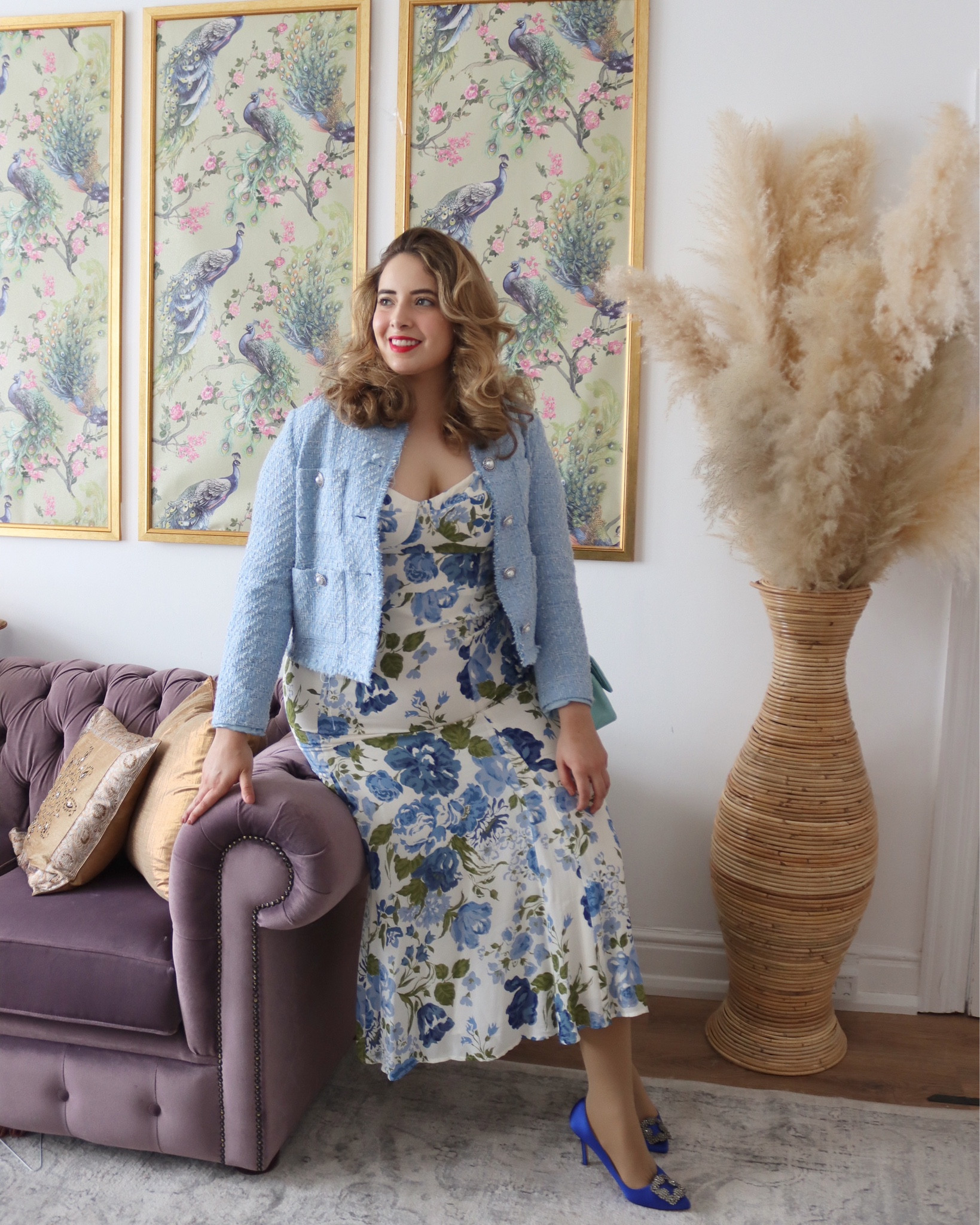 Blue and white look for summer ! All about florals and tweed 💙