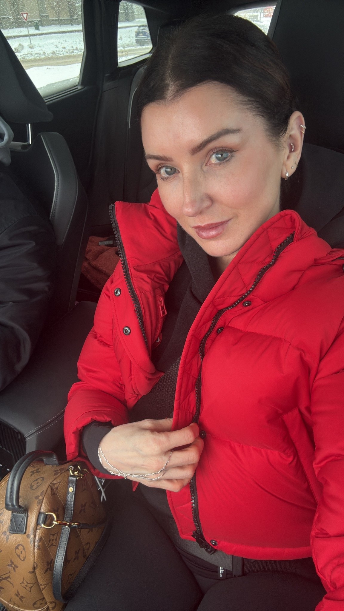 All about the red! 
Wearing size XS ♥️

#LTKSaleAlert #LTKOver40