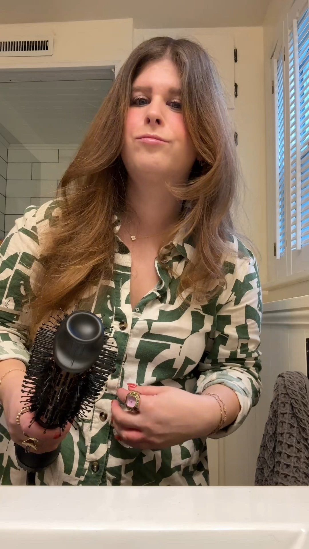 This hair dryer brush is so amazing



#LTKGiftGuide #LTKmorningroutine #LTKselfcare