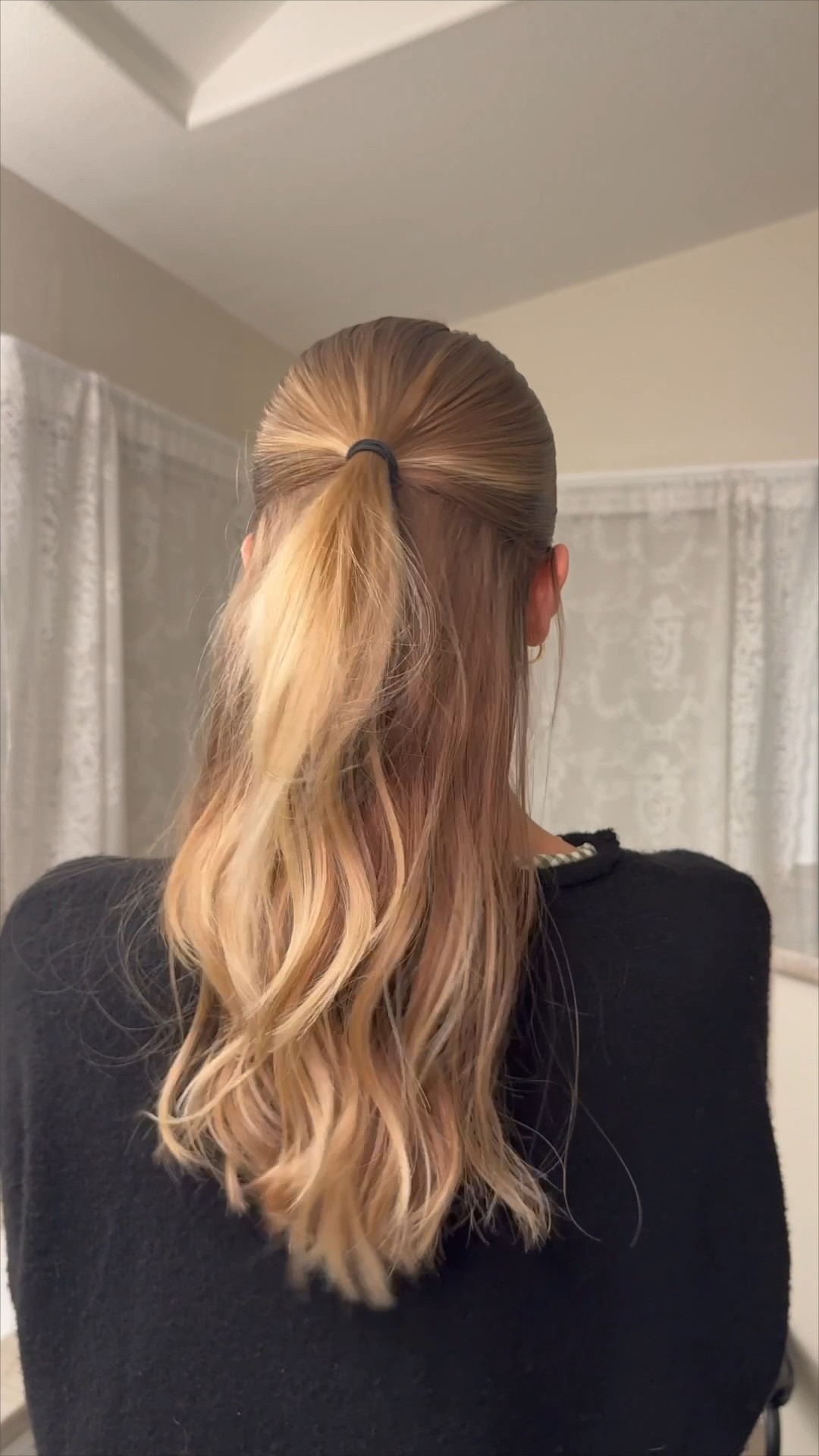 Heatless curls half up slick back 🤍🤍

#LTKWorkwear #LTKgrwm #LTKmorningroutine