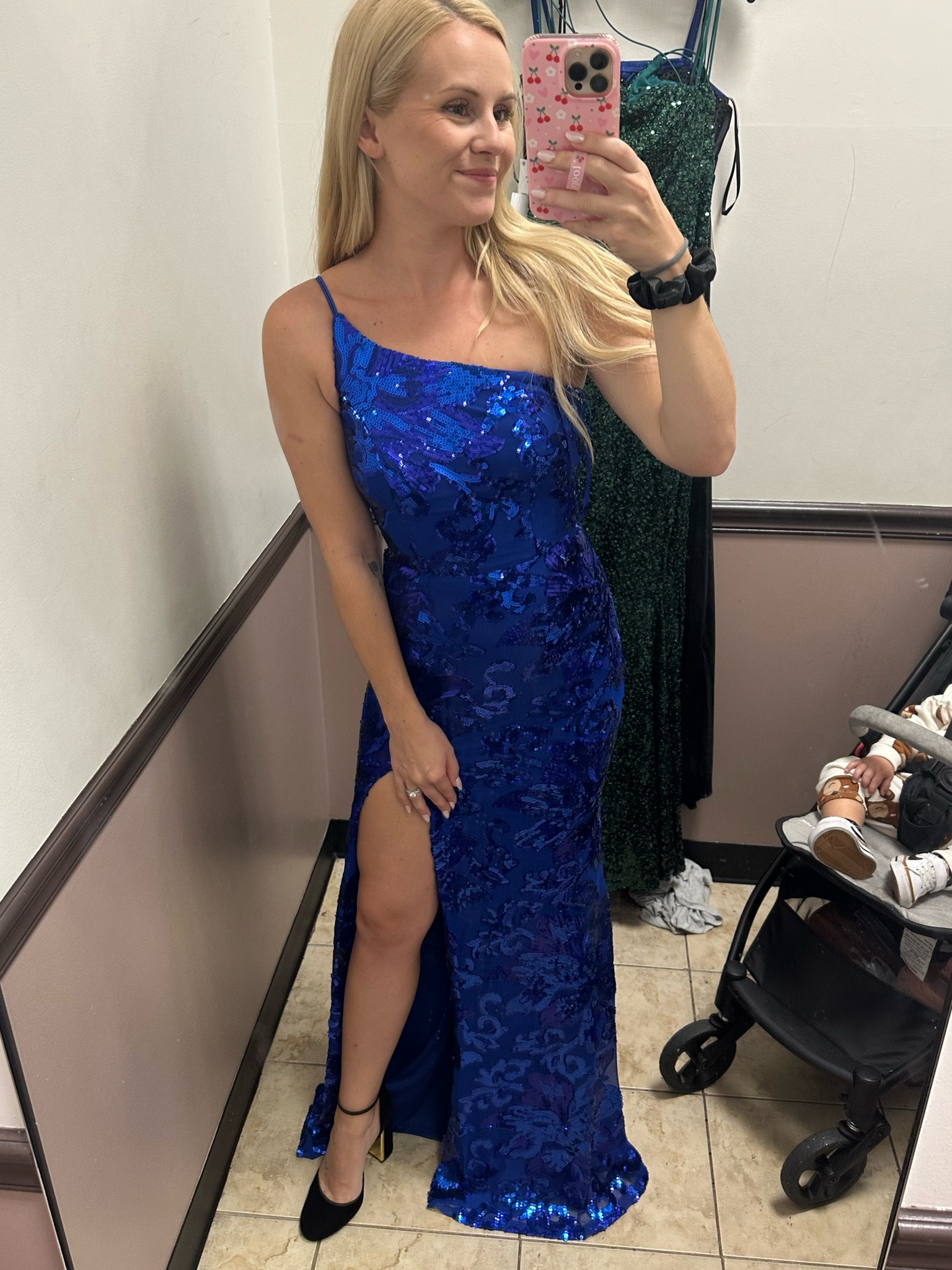 Beautiful bold blue formal dress ✨🫶🏼🇺🇸