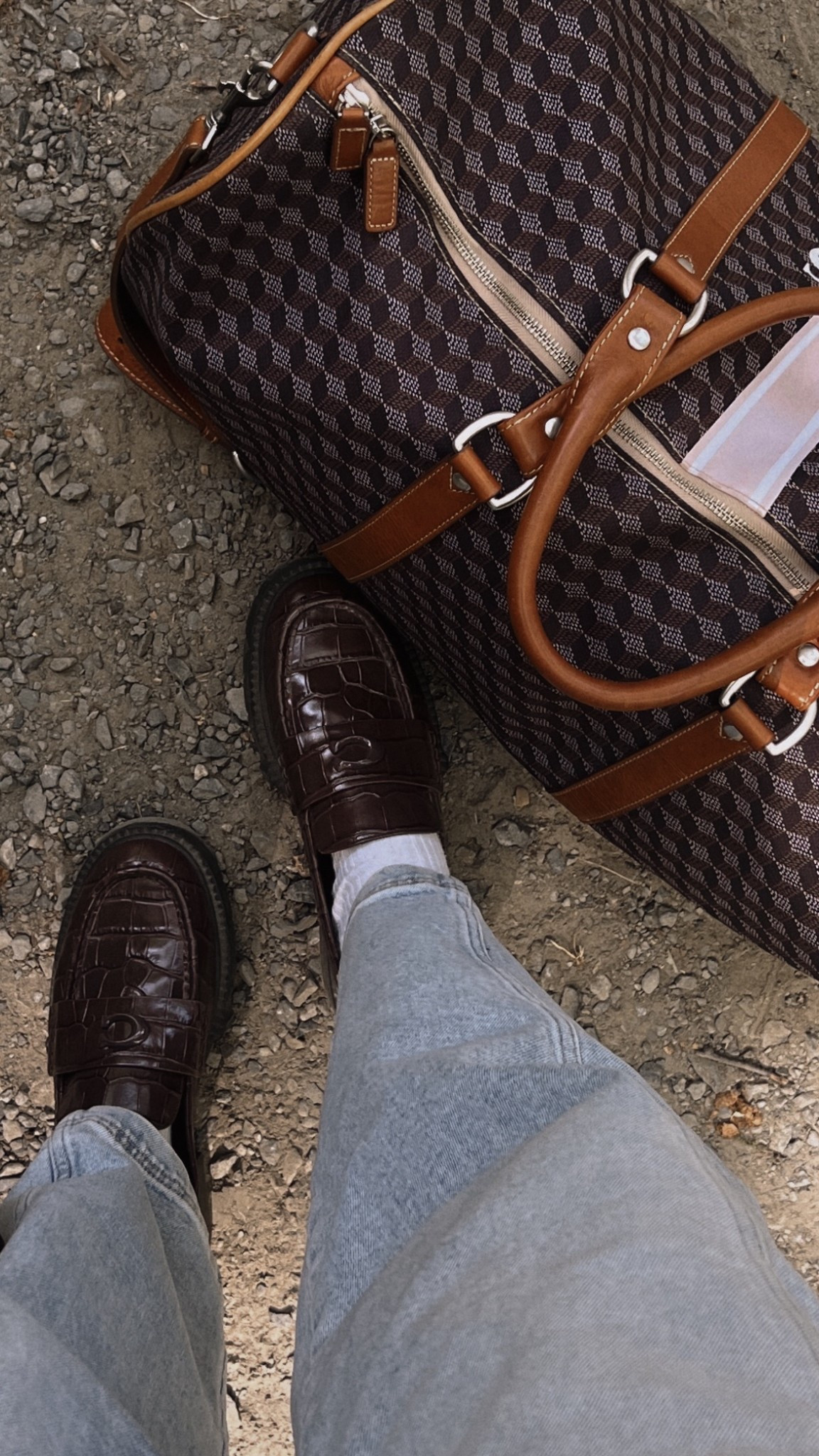 Travel outfit, weekend bag, leather loafers, everyday jeans, comfy cozy travel outfits, fall outfit ideass

#LTKSeasonal #LTKStyleTip #LTKTravel