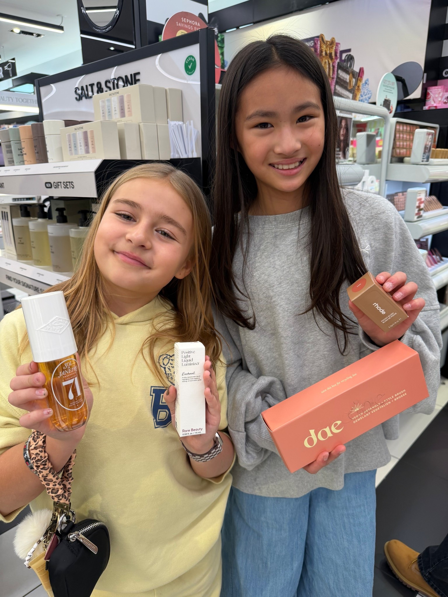 Tween Sephora picks! 
Dae // Rare Beauty // Rhode // Sol de Janiero