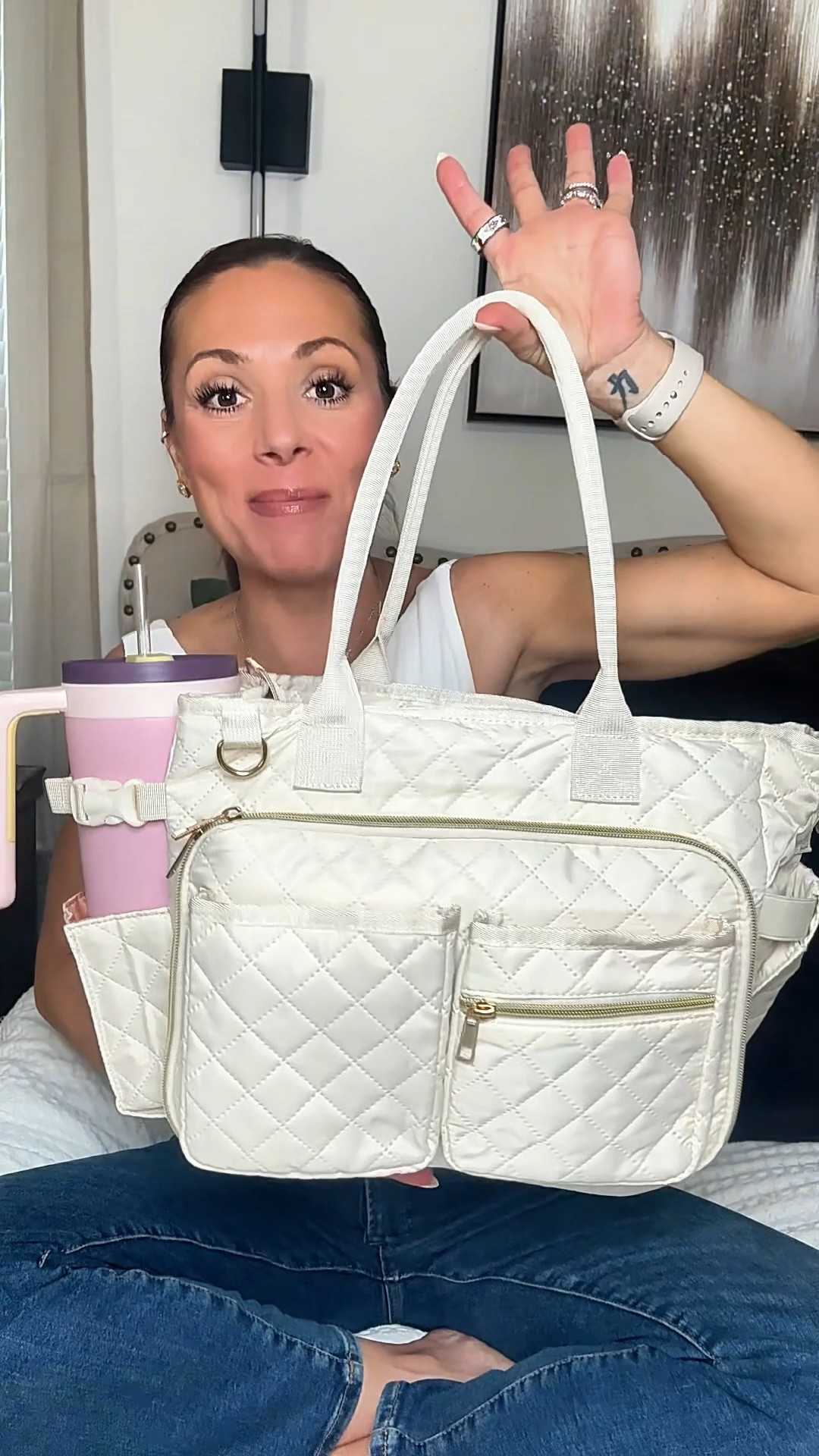 This Bible tote bag bundle has honestly made Bible study so much easier because everything finally has its own place. The bag has tons of storage pockets including pen holders, zipper compartments, padded sections for protection, side pockets for tumblers, and even space for a laptop or tablet.

It also comes with Bible study supplies like highlighters, gel pens, and Bible tabs which makes it perfect for Bible journaling, devotionals, church, small groups, or daily quiet time.

#biblestudy
#christianwomen
#faithbased
#biblejournaling
#organizedlife