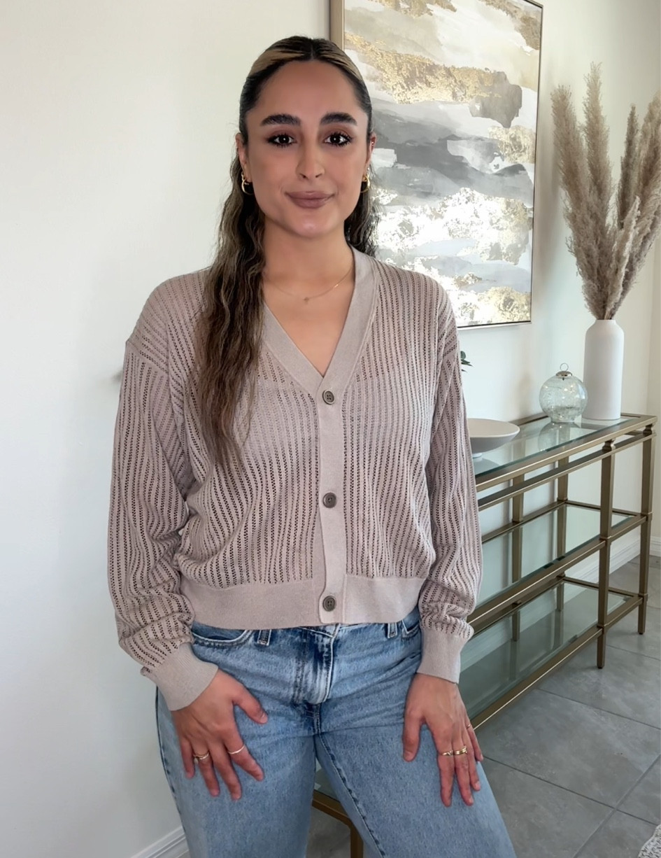 Love this cardigan!! #uniqlo 