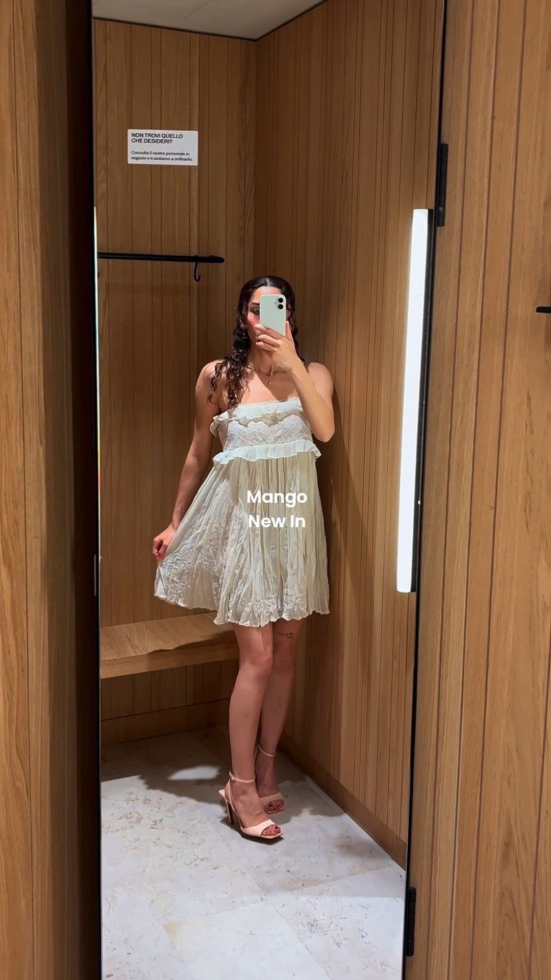 summer outfits
A very cute dress👌
Size XS