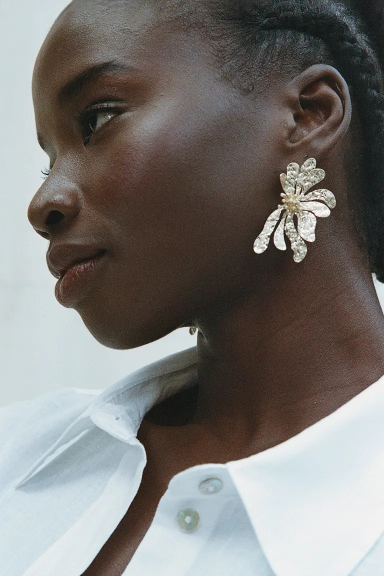 Linen Shirt - Long sleeve - Long - White - Ladies | H&M US | H&M (US + CA)