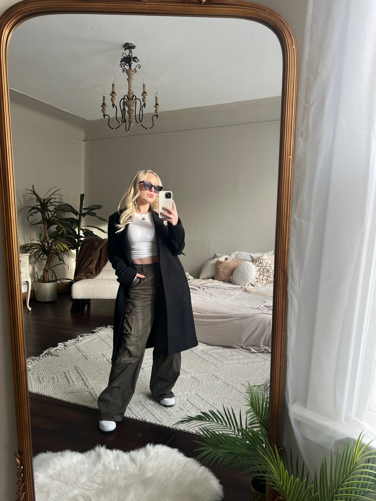 My go to outfit lately 🫶 we love herrrrr & she comfyyyyy. Pants are sold out 😢 but I’ve linked tons of similar ones!



#LTKfindsunder100 #LTKmidsize #LTKstyletip