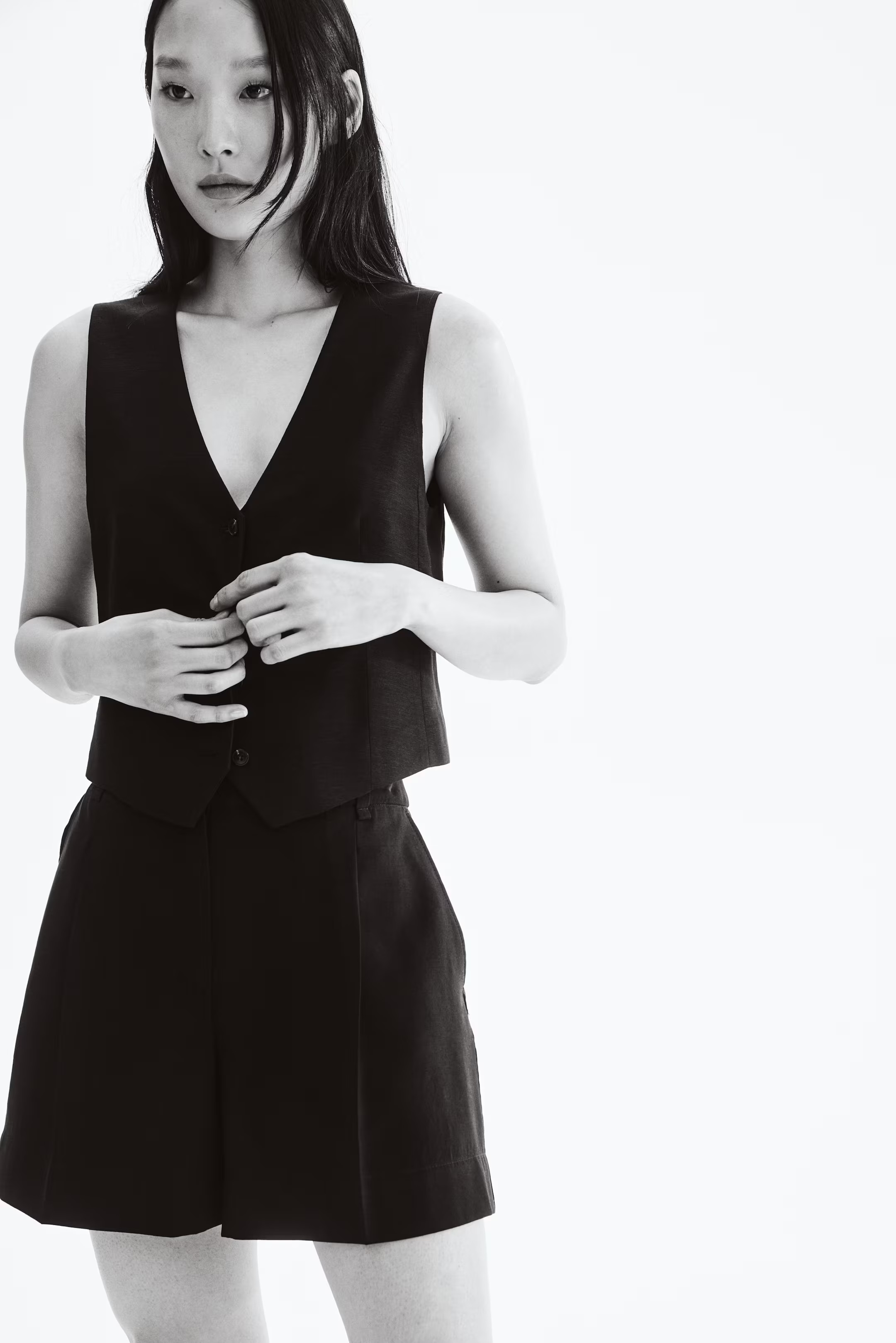 Tailored shorts | H&M (UK, MY, IN, SG, PH, TW, HK)