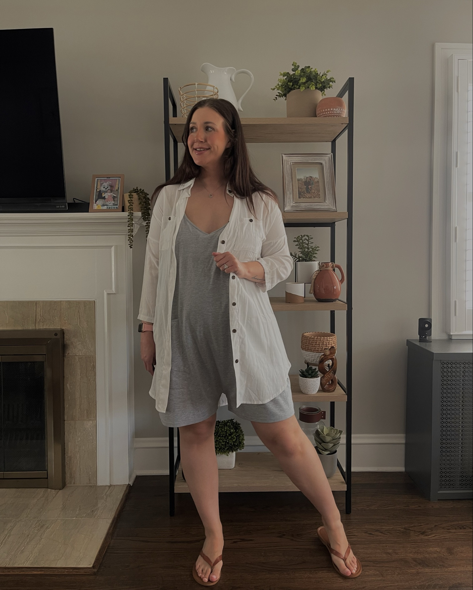 Mom life, but make it fashionable! 😎 I found the perfect dupe for the Free People Hot Shot Romper on Amazon, and it's a summer must-have! ☀️ Swipe through for 3 casual, comfortable ways to style it. 👉🏻

#OutfitInspo #AmazonFashion #AmazonFinds #SummerOutfit #FreePeople

#LTKFindsUnder50 #LTKMidsize #LTKStyleTip