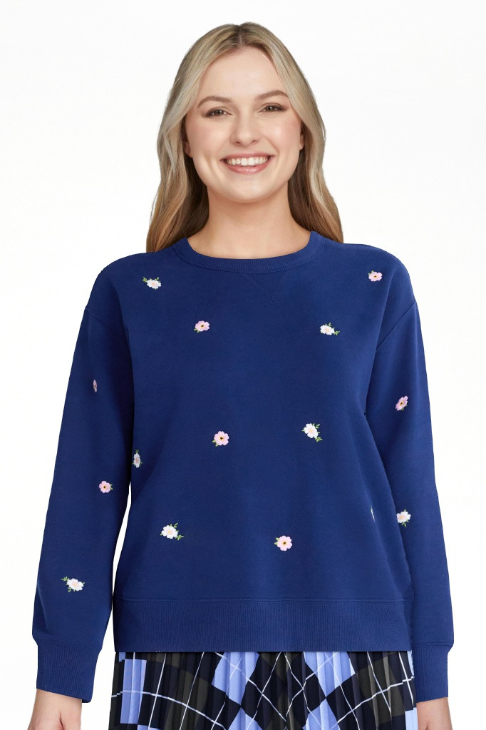 Free Assembly Women's and Women's Plus Embroidered Sweatshirt, Sizes XS-4X | Walmart (US)