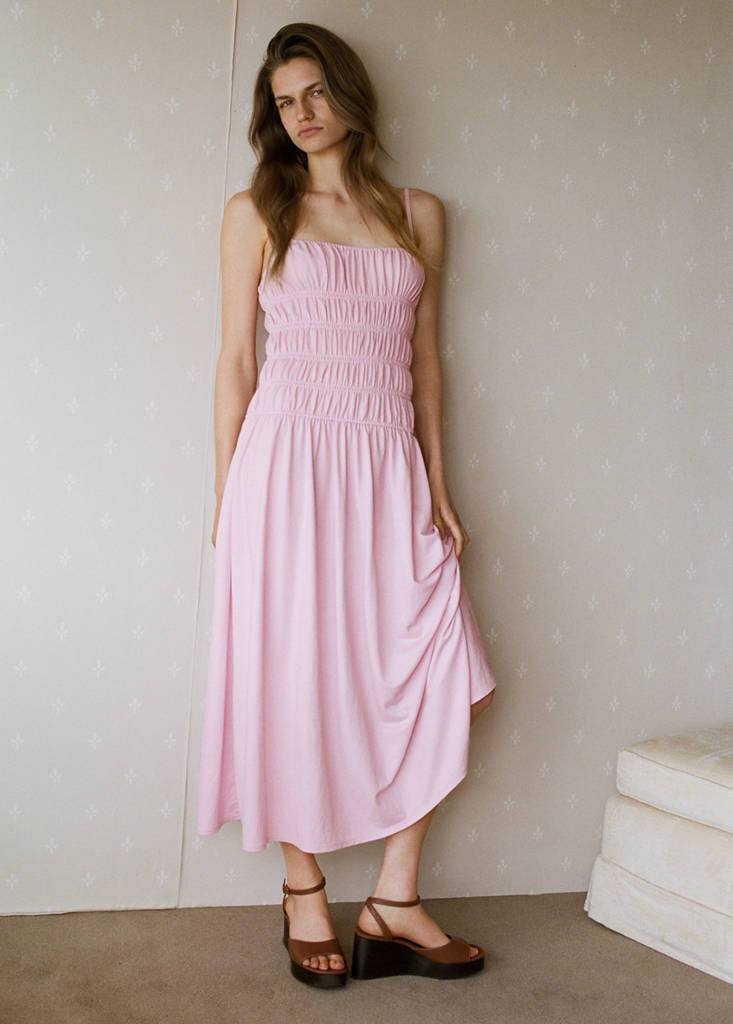 Shirred long dress light pink - Women - 8 - MANGO | Mango (US/MX/AU)