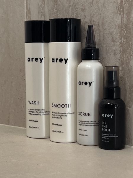 Targeting my greys with @areygrey! Their products have a peptide in it called Mela-9 complex and it’s combined with antioxidants so it helps repigment greys and slows them down. You have to consistently use their serum especially for 3 months to see results - I’ll share again in a month! 

Hair care 
Clean beauty 

Shampoo for Grey hair 
Conditioner for thicker hair 
Scalp scrub for grey hair and build up 
To the root oil free serum - if you’re getting only one, get this one! 

#ad #areygrey 

#LTKbeauty #LTKover40