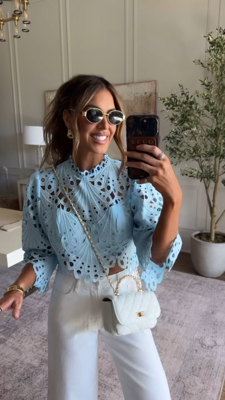 wearing a small top and 26 jeans 🩵 obsessed!

use code hollie35 for 35% off 🫶🏼 

 