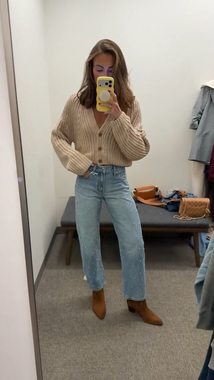 Classic cardigan + the most fun jeans! 😍 jeans run big