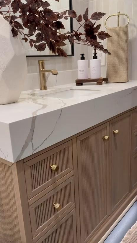 Tired of applying stickers to your containers only to have them turn out crooked? 😆 Try this simple hack: flip the new sticker and align it with the existing sticker, then roll the container to apply it evenly. Voilà! Perfectly placed stickers every time! 


Here are my top picks for practical yet stylish bathroom essentials!

1.  Automatic Trash Can: This game-changing trash can is self-emptying, making bathroom cleanup a breeze.

2.  Designer Shower Soap Dispensers: Elevate your bathroom's aesthetic with these sleek, high-end looking dispensers.

3.  Versatile Suction Hooks: These hooks work wonders on glass, textured tile, and even come with 3M attachments for added security on rough surfaces.

4.  Hair Catcher: A must-have for avoiding clogged drains, this handy tool keeps your bathroom plumbing flowing freely.

5.  I'm loving the Nordic-style teak bath mats, which come in various sizes and finishes, including oiled. 

6. The acrylic bath tray is also stunning, with its clear design that adds a touch of minimalist chic. 

7. Waffle bath mats are another must-have - they're not only gorgeous, but also non-slip. 

8. And for a practical touch, a soap and lotion pedestal is a game-changer, keeping water spills and accumulation under control.

9. These finds combine functionality with style, making them perfect for a practical bathroom upgrade!


#LTKHome #LTKStyleTip #LTKSaleAlert