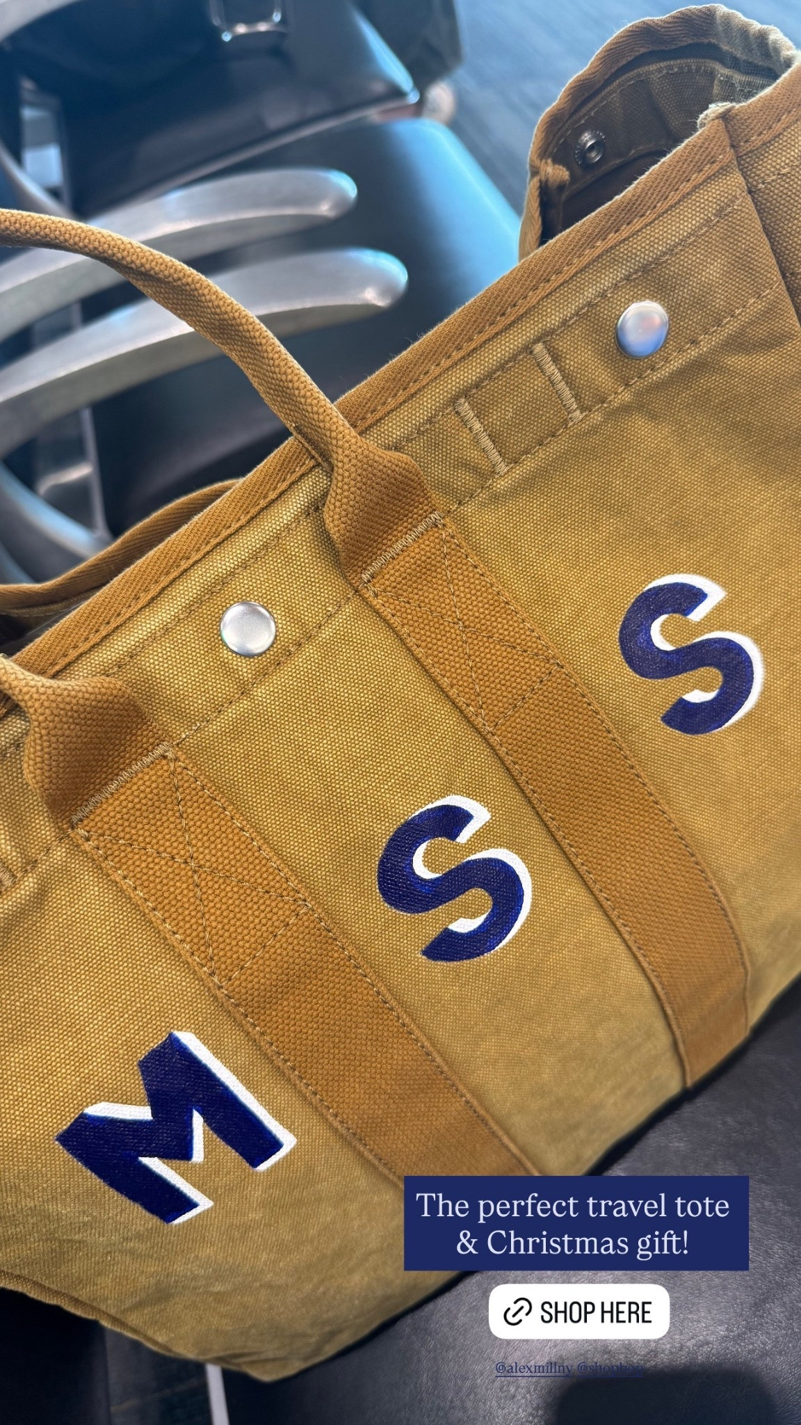 The perfect travel tote 
Christmas gift 

#LTKItBag #LTKGiftGuide