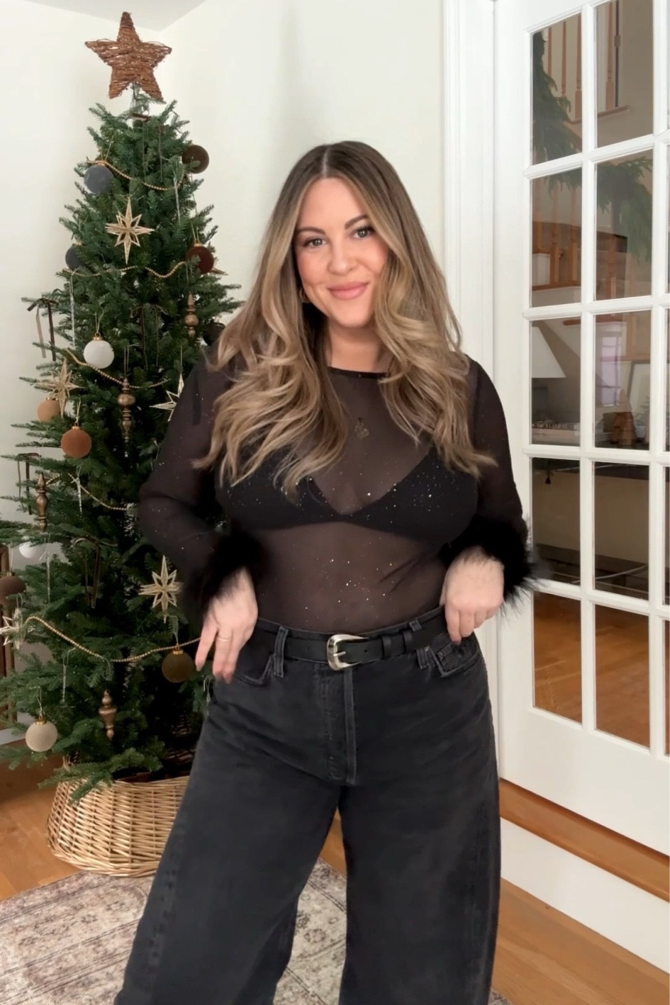 NYE outfit idea 〰️ casual jeans and a statement top! 29 in jeans, M in top  

#LTKStyleTip #LTKHoliday #LTKParties