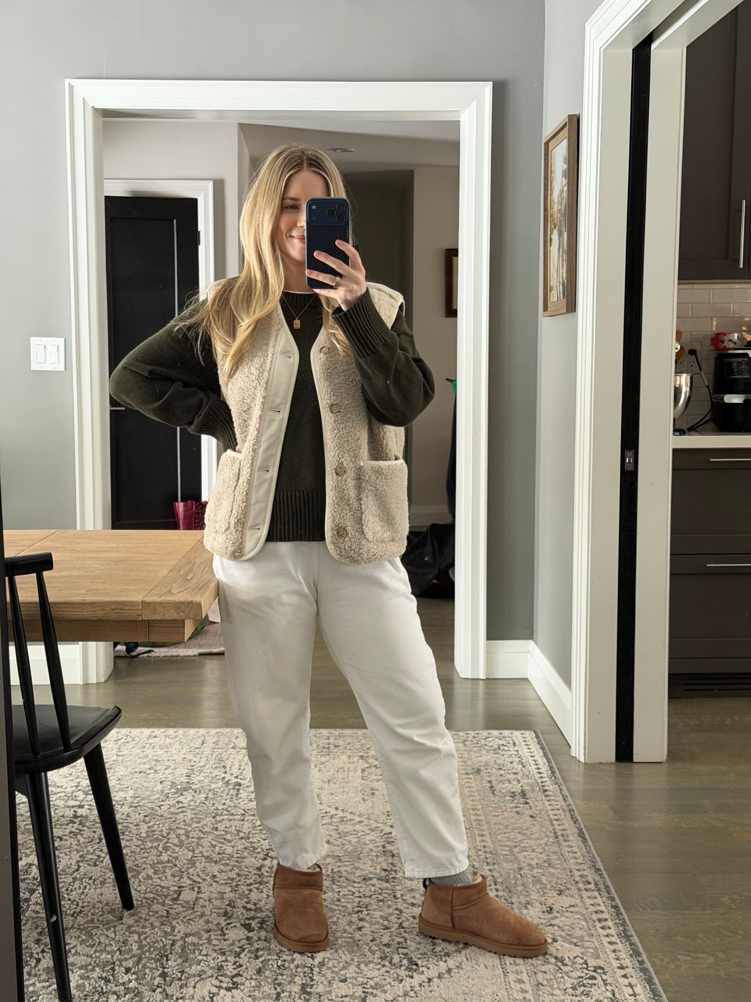 Men’s section vest for the win

#LTKwinter #LTKcanada #LTKmodest