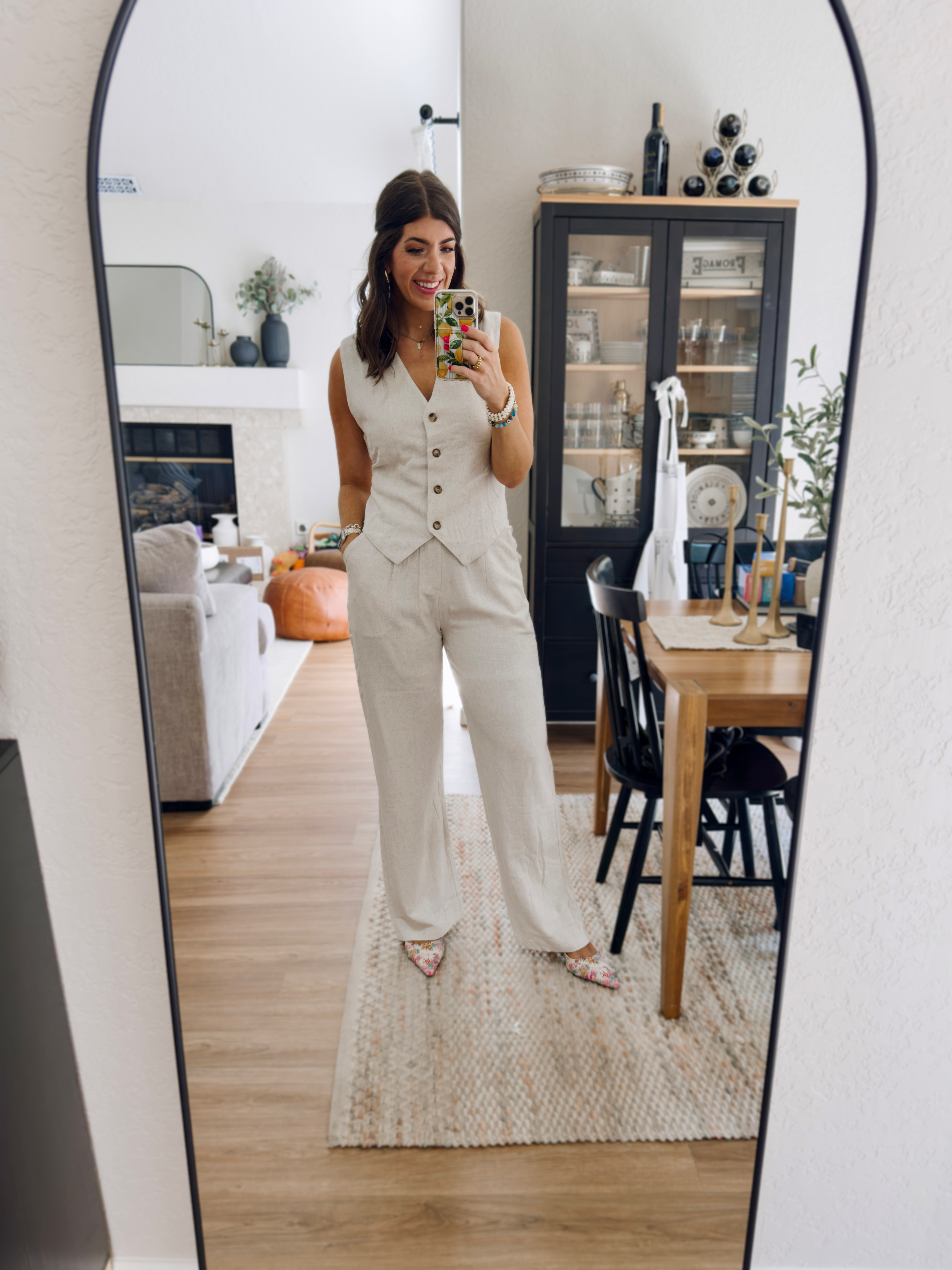 Recent work outfits I wore to the office
In a large long set

midsize workwear, business casual outfits, chic office looks, professional style, midsize fashion inspo, everyday work outfits, office outfit, office look, affordable workwear

#LTKMidsize #LTKFindsUnder50 #LTKWorkwear