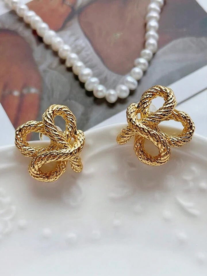 1pair Of Vintage Luxurious Delicate Knot Design Stud Earrings, Suitable For Women To Wear On Any ... | SHEIN