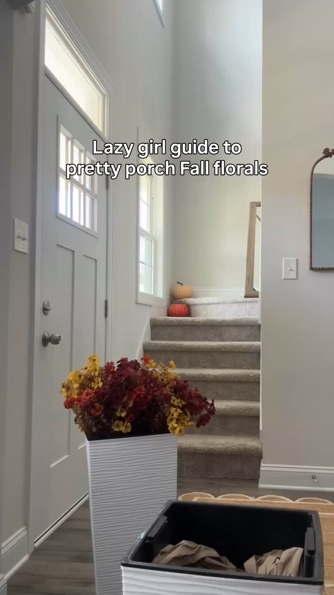 Lazy girl guide to have pretty fall florals on your porch all season!