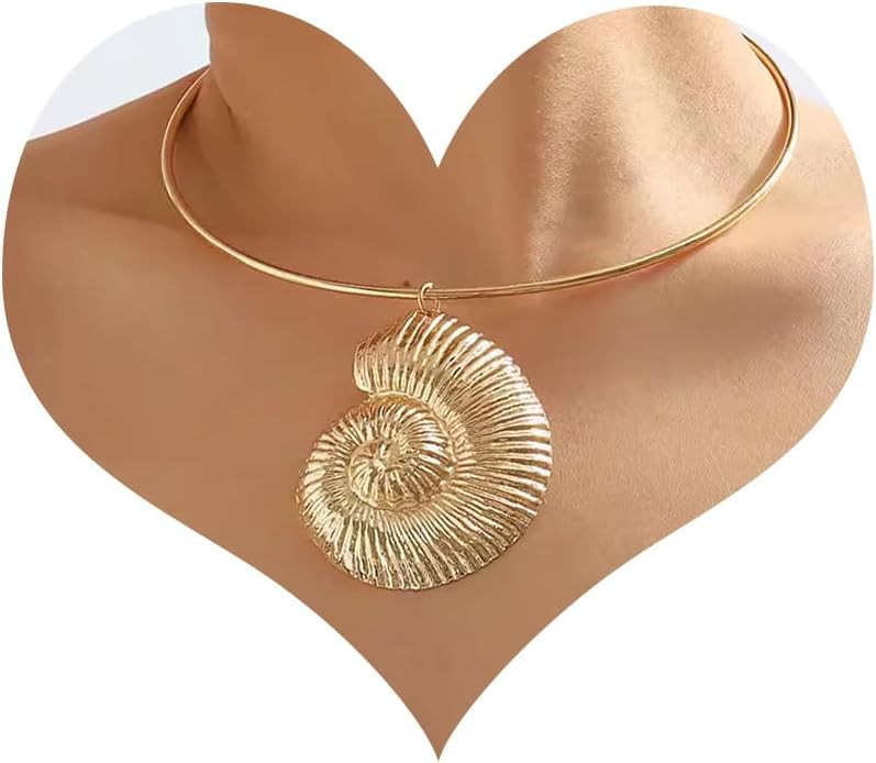 Gold Shell Necklace for Women Gold Seashell Pendant Conch Shell Summer Beach | Amazon (US)