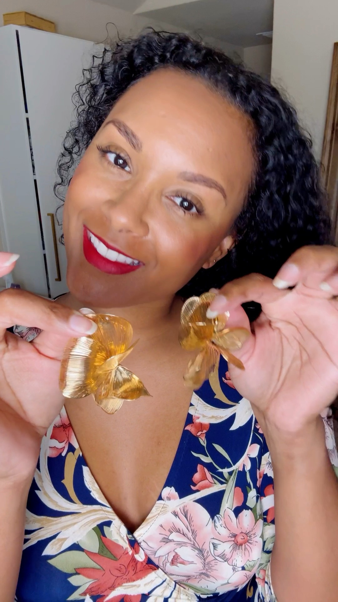 I bought this Maxi some time ago from a local SATX boutique. It’s my favorite 😍

Earrings are from #zaraaccessories 

I tagged some similar looks on my LTK👇🏾

#drjdesiree #jdesireerodriguez #tallgirlfashion #tallgirlproblems #tallwomen #ltk #tallwomensclothing 