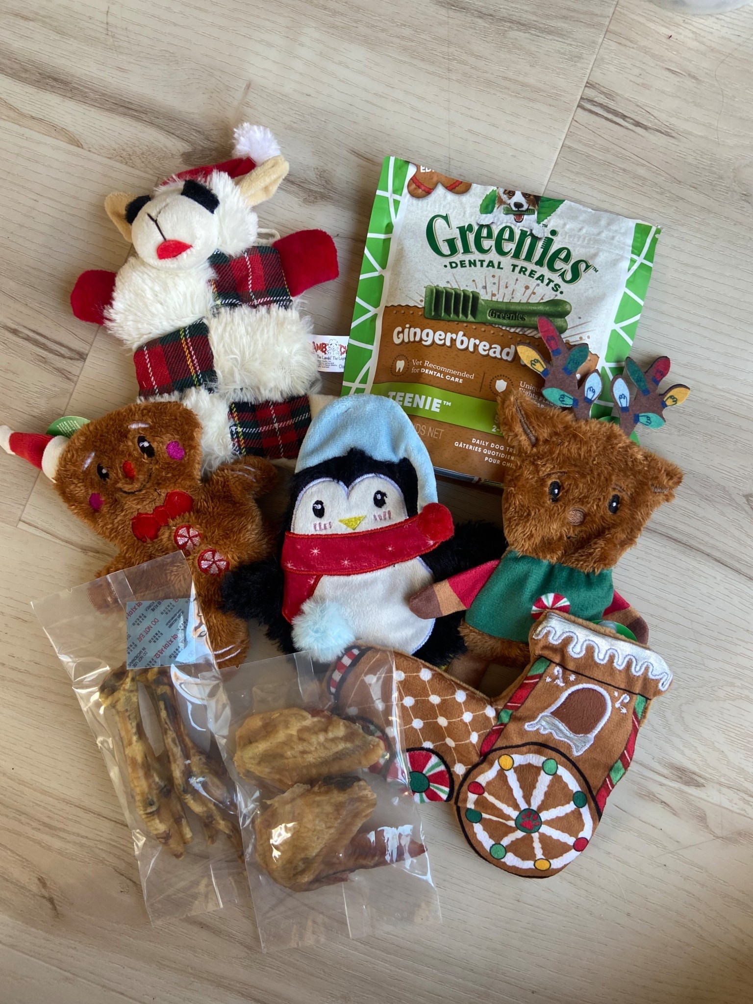 Some of Poppy’s Christmas gifts🐑🎄🎅🫎